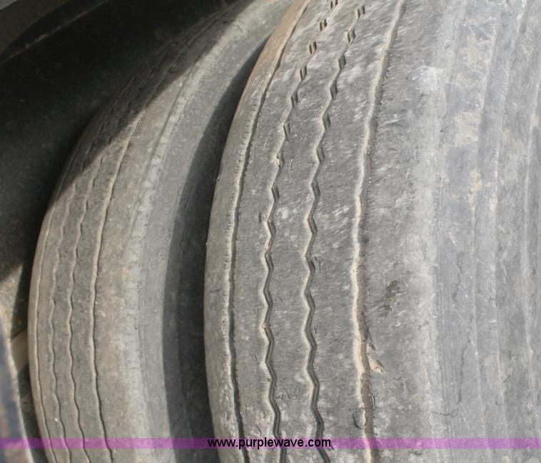 image for item B5047 2006 Trail King 53' triple axle detach trailer with tag axle