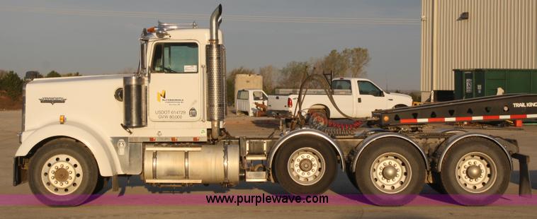 image for item B5048 1999 Kenworth W900 semi truck