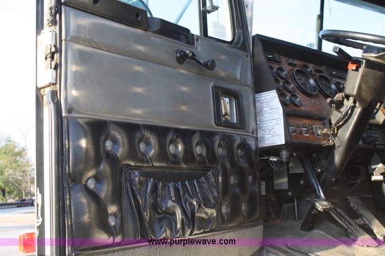 image for item B5048 1999 Kenworth W900 semi truck