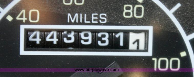 image for item B5048 1999 Kenworth W900 semi truck