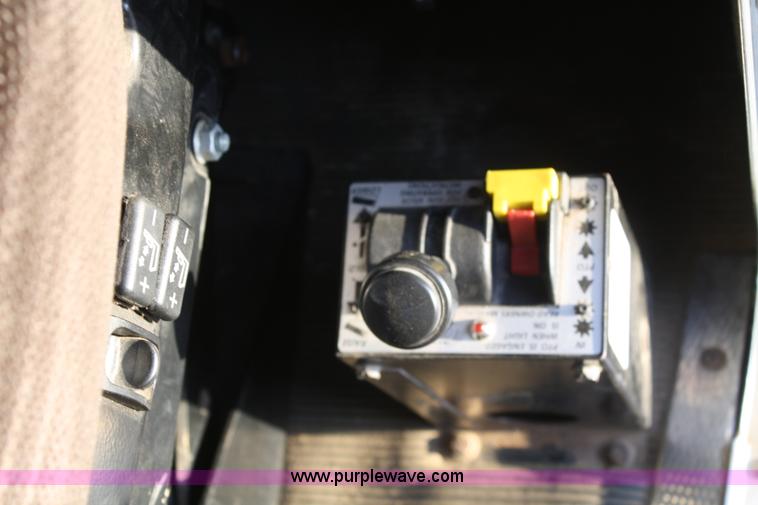 image for item B5048 1999 Kenworth W900 semi truck