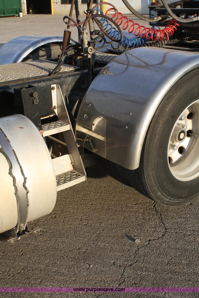 image for item B5048 1999 Kenworth W900 semi truck