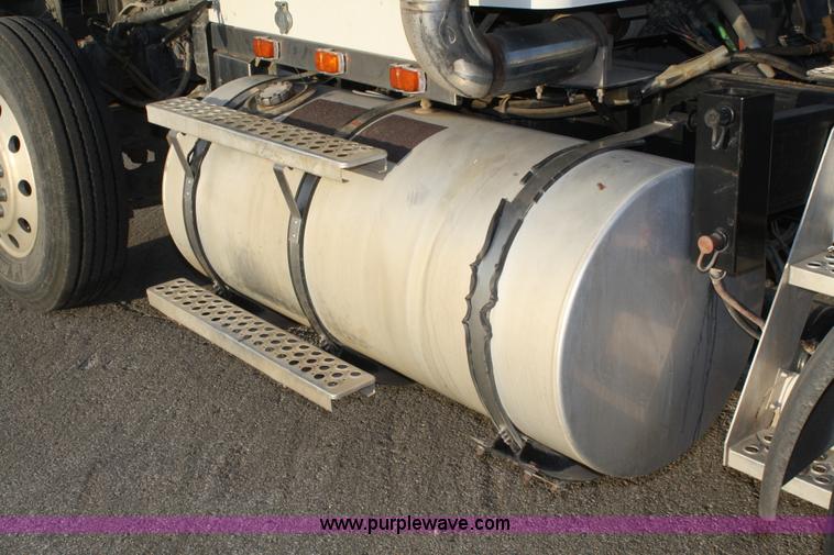 image for item B5048 1999 Kenworth W900 semi truck