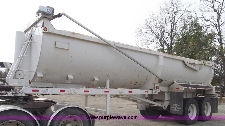 image for item B5050 1998 Travis 26' barrel end dump trailer