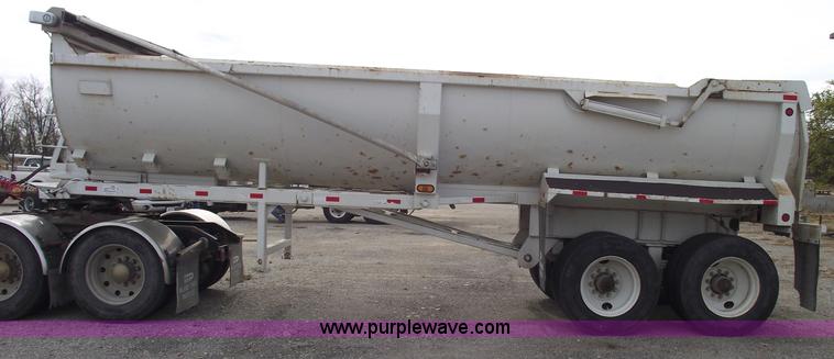 image for item B5050 1998 Travis 26' barrel end dump trailer