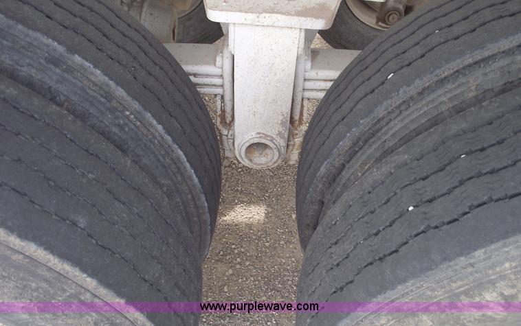 image for item B5050 1998 Travis 26' barrel end dump trailer