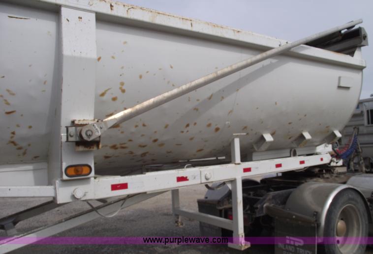 image for item B5050 1998 Travis 26' barrel end dump trailer