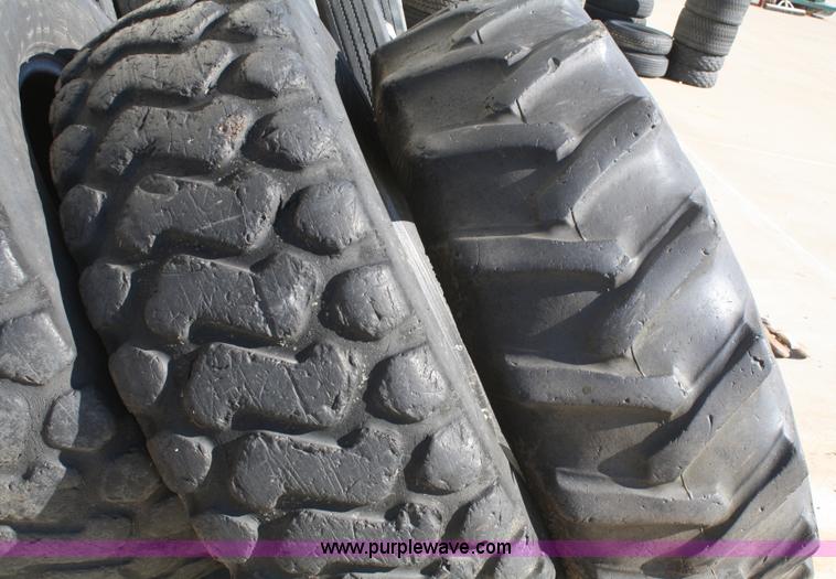 image for item B9441 (3) 17.5 R25 tires