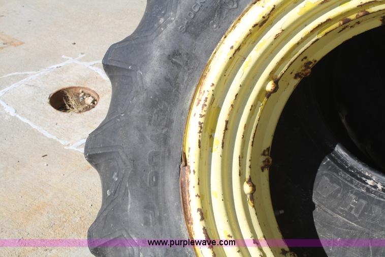 image for item B9441 (3) 17.5 R25 tires