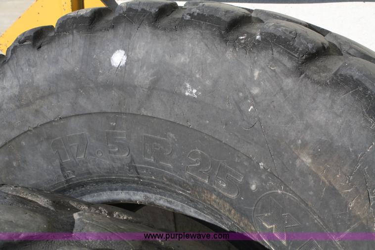 image for item B9441 (3) 17.5 R25 tires
