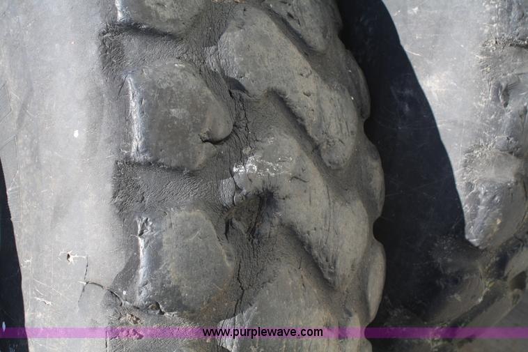 image for item B9441 (3) 17.5 R25 tires