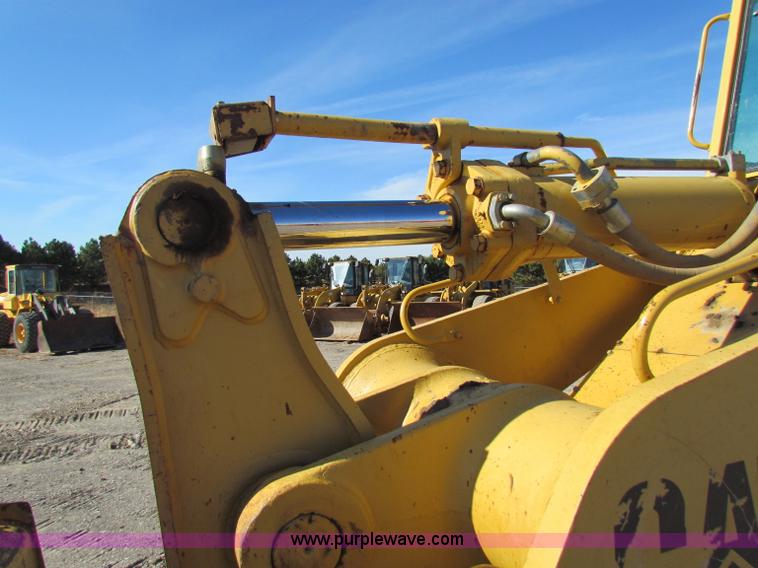 image for item C5691 1998 Caterpillar 963B track loader