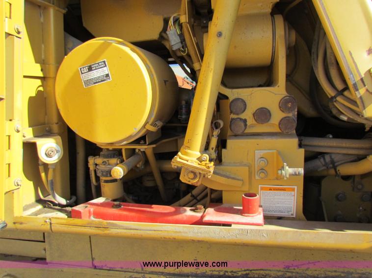 image for item C5691 1998 Caterpillar 963B track loader