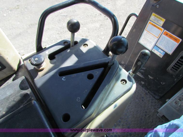 image for item C5692 2001 Caterpillar 973C track loader