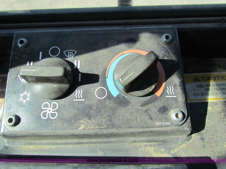 image for item C5692 2001 Caterpillar 973C track loader