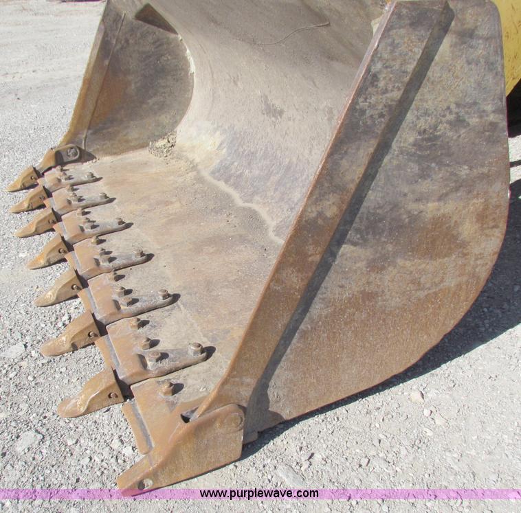 image for item C5692 2001 Caterpillar 973C track loader