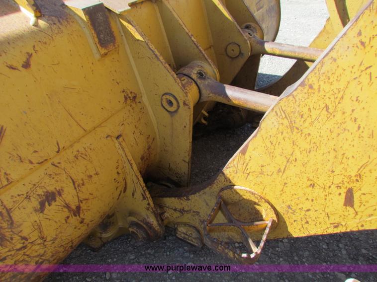 image for item C5692 2001 Caterpillar 973C track loader