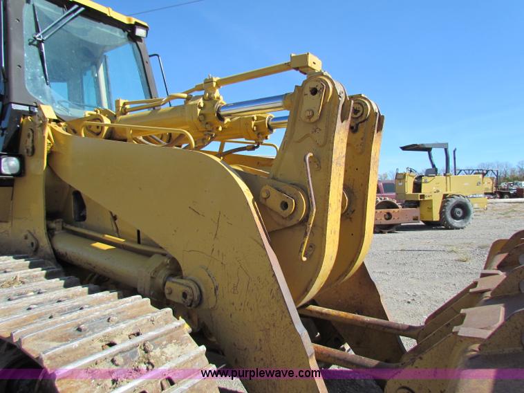 image for item C5692 2001 Caterpillar 973C track loader