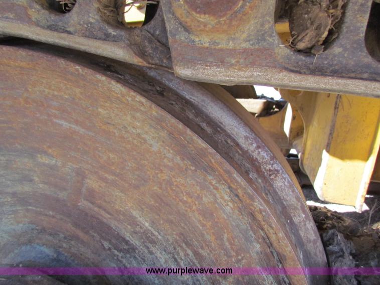 image for item C5692 2001 Caterpillar 973C track loader