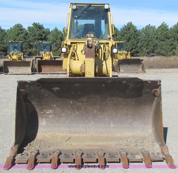image for item C5693 1997 Caterpillar 963B track loader
