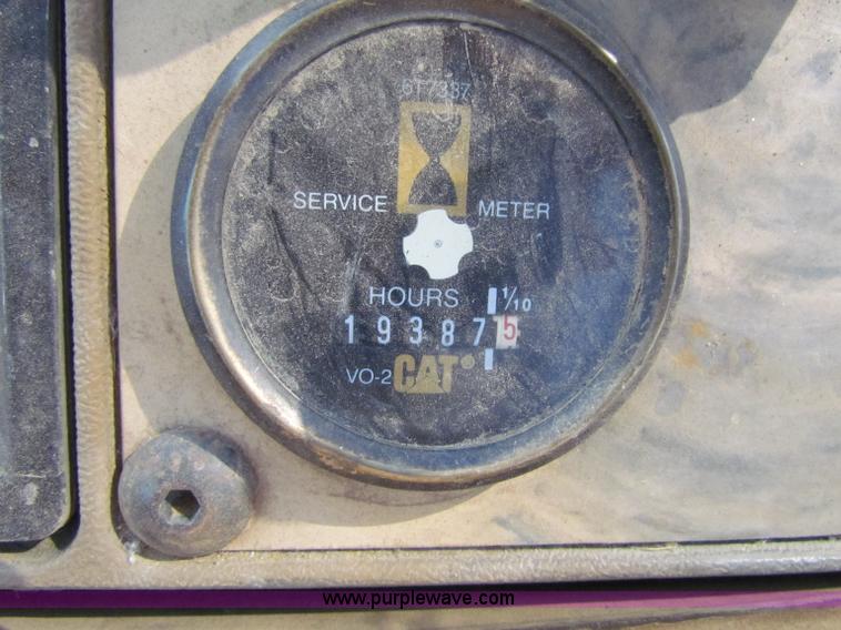 image for item C5693 1997 Caterpillar 963B track loader