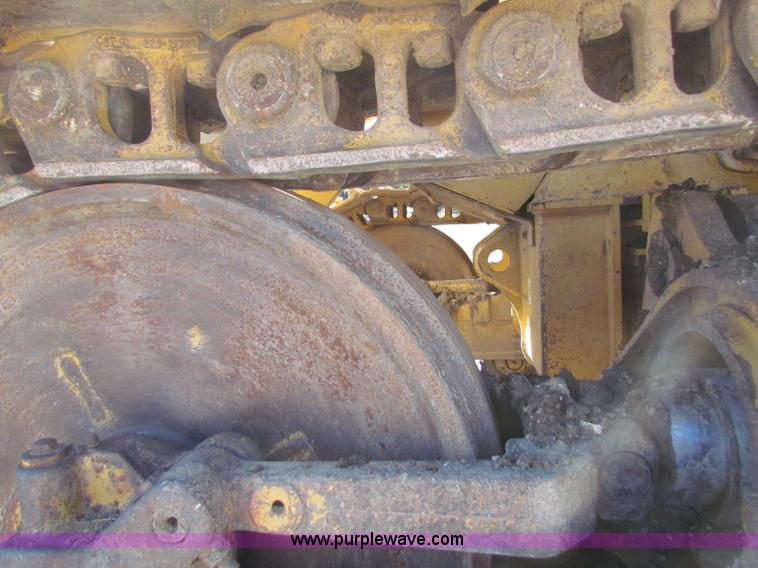 image for item C5693 1997 Caterpillar 963B track loader