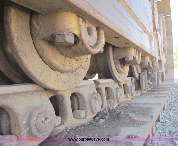 image for item C5693 1997 Caterpillar 963B track loader