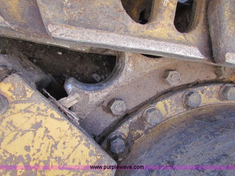 image for item C5693 1997 Caterpillar 963B track loader