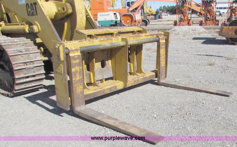 image for item C5693 1997 Caterpillar 963B track loader