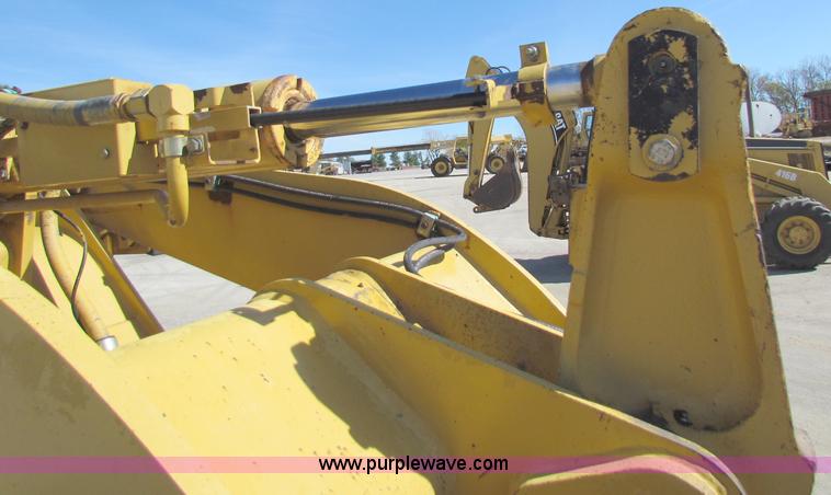 image for item C5694 1997 Caterpillar 928G wheel loader