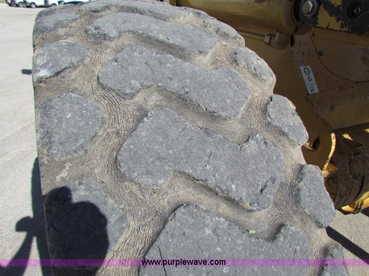 image for item C5694 1997 Caterpillar 928G wheel loader