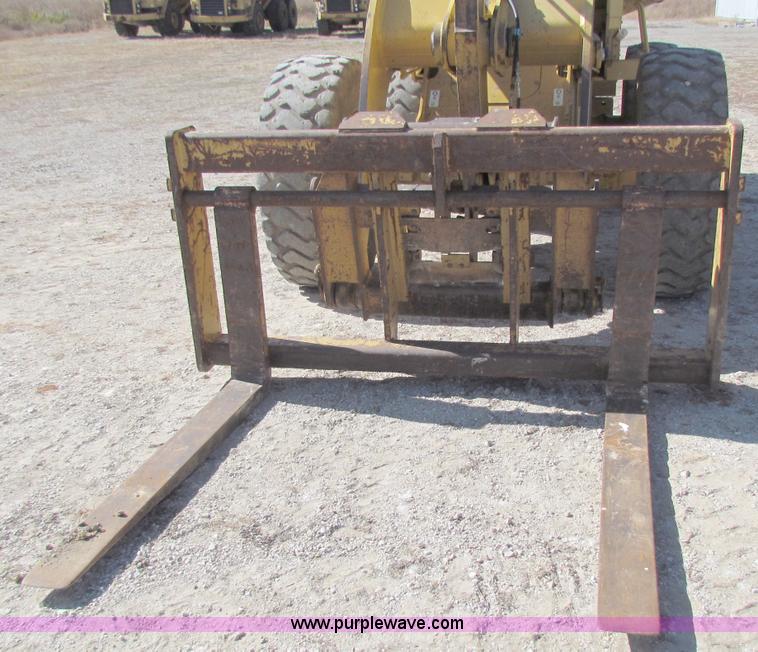 image for item C5694 1997 Caterpillar 928G wheel loader
