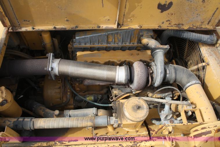 image for item C5695 1984 Caterpillar D350C articulated rock truck