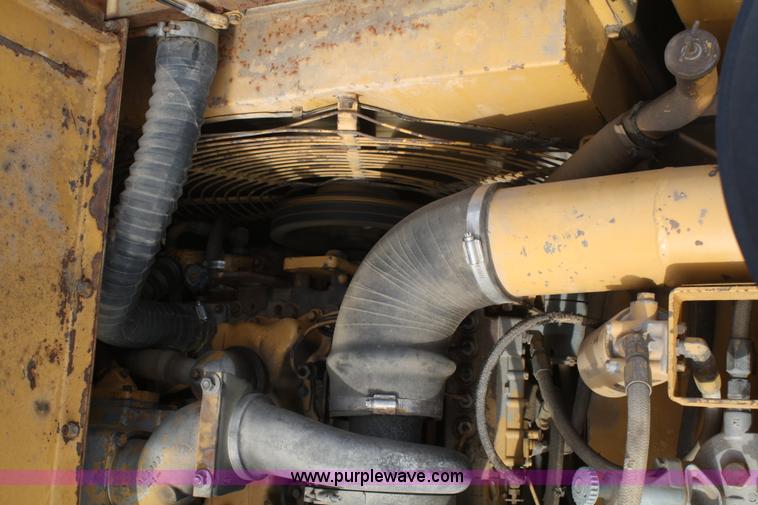 image for item C5695 1984 Caterpillar D350C articulated rock truck