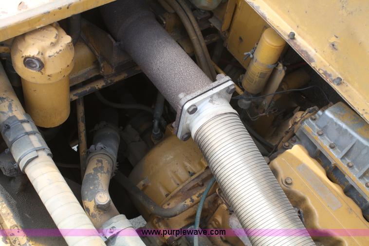 image for item C5695 1984 Caterpillar D350C articulated rock truck