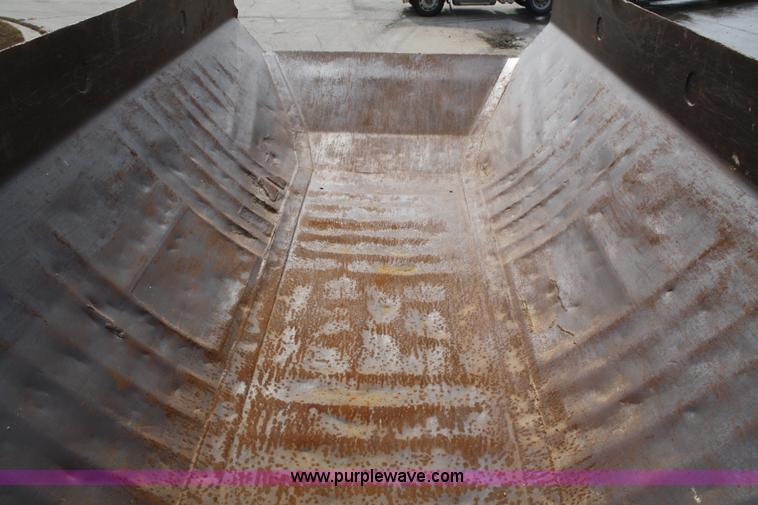 image for item C5695 1984 Caterpillar D350C articulated rock truck