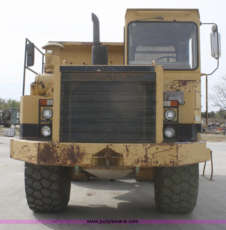 image for item C5696 1987 Caterpillar D350C articulated rock truck