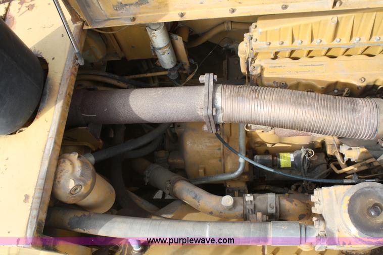 image for item C5696 1987 Caterpillar D350C articulated rock truck