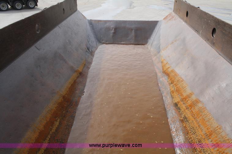 image for item C5696 1987 Caterpillar D350C articulated rock truck