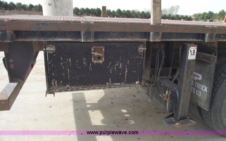 image for item C5701 1999 Sterling L9500 crane truck