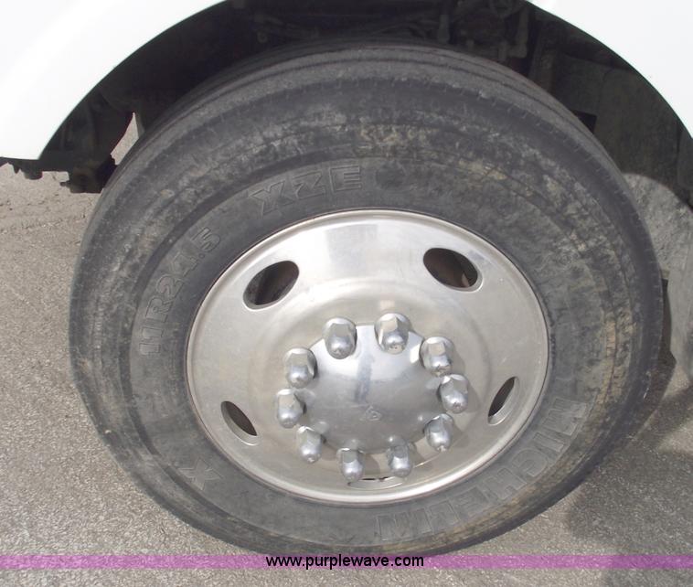 image for item C5703 2003 Sterling L9500 semi truck