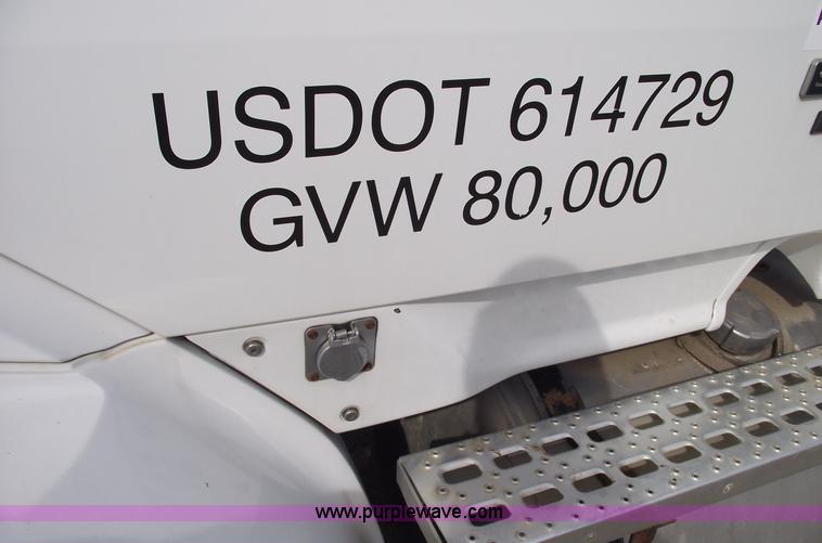 image for item C5703 2003 Sterling L9500 semi truck