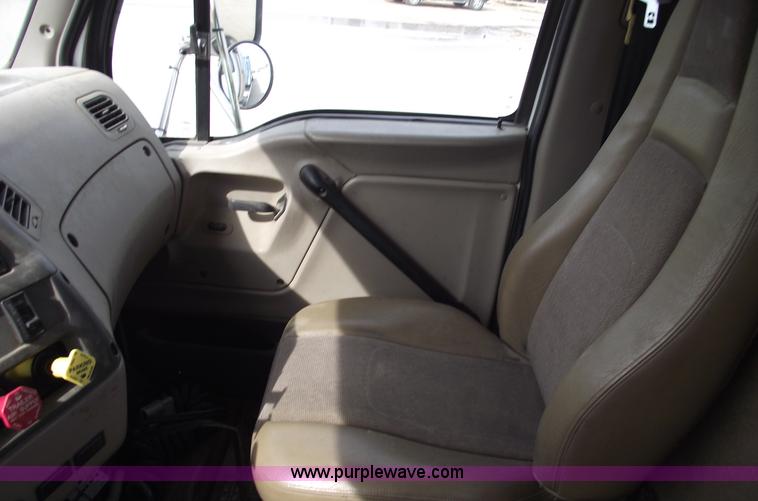 image for item C5703 2003 Sterling L9500 semi truck