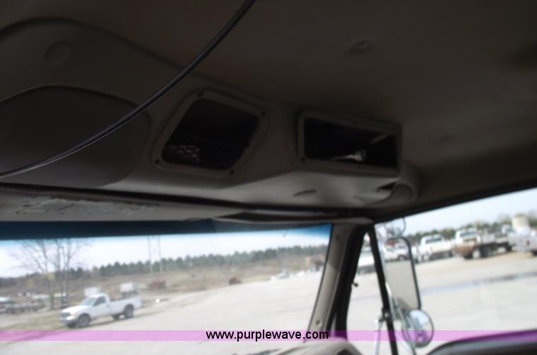 image for item C5703 2003 Sterling L9500 semi truck