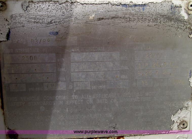 image for item C5704 1999 Clement 26' barrel end dump trailer