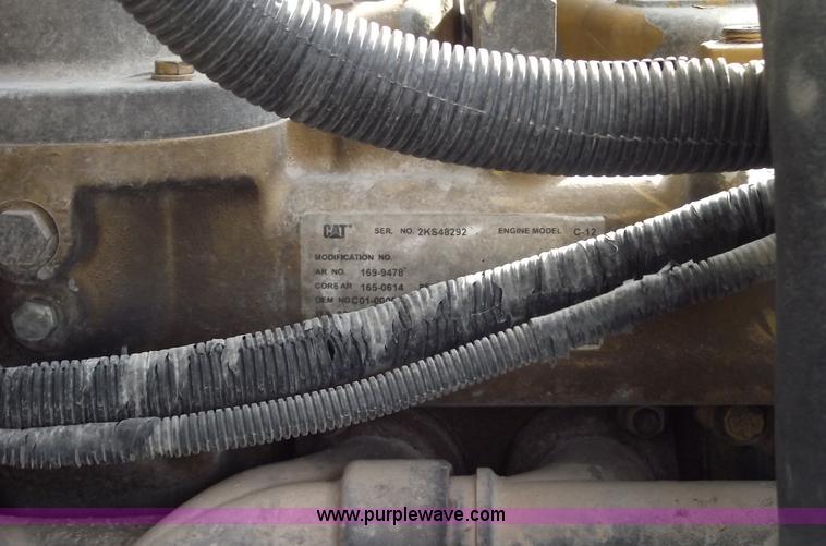 image for item C5705 2001 Sterling A9500 semi truck