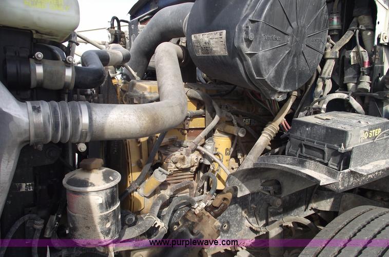 image for item C5705 2001 Sterling A9500 semi truck