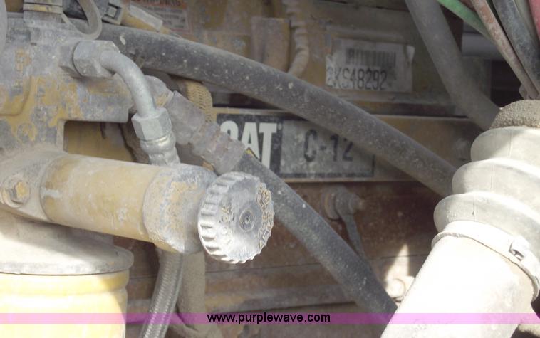 image for item C5705 2001 Sterling A9500 semi truck