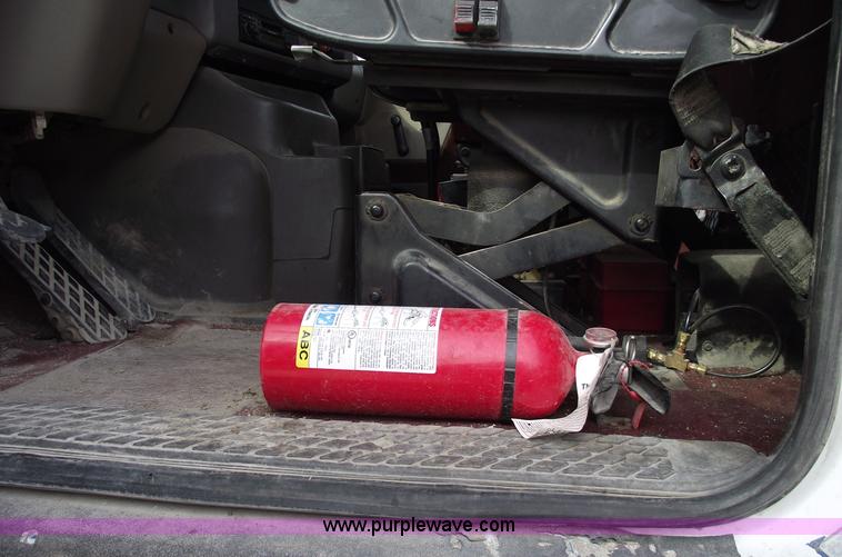 image for item C5705 2001 Sterling A9500 semi truck