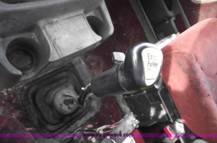 image for item C5705 2001 Sterling A9500 semi truck